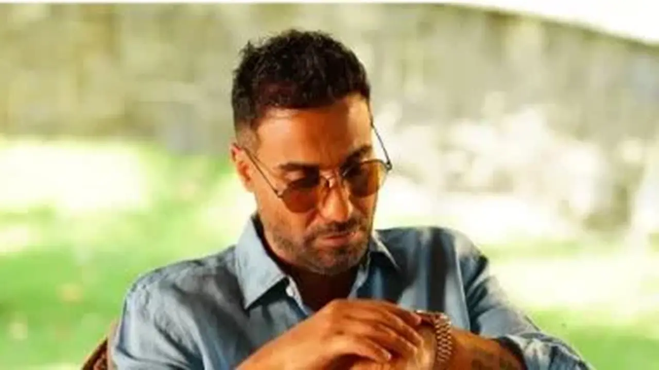 تصوير فيلم “4 عُرفى” يبدأ الشهر المقبل بإخراج كريم سعد وبطولة أحمد فهمي